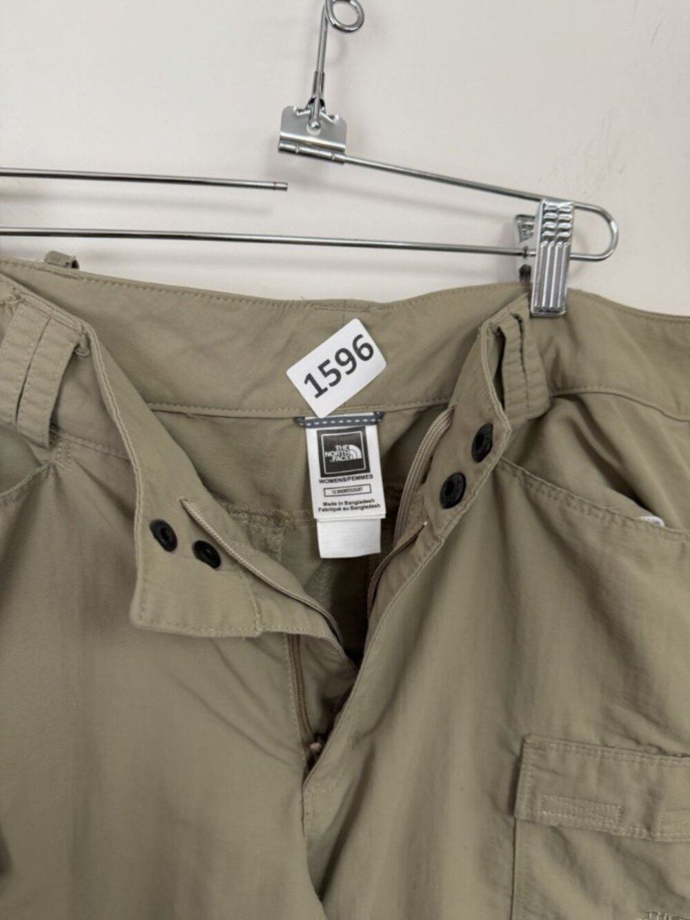 North Face Women’s 12 Short / Court Pant Tan Zip Off Cargo Shorts Hiking - Picture 11 of 12